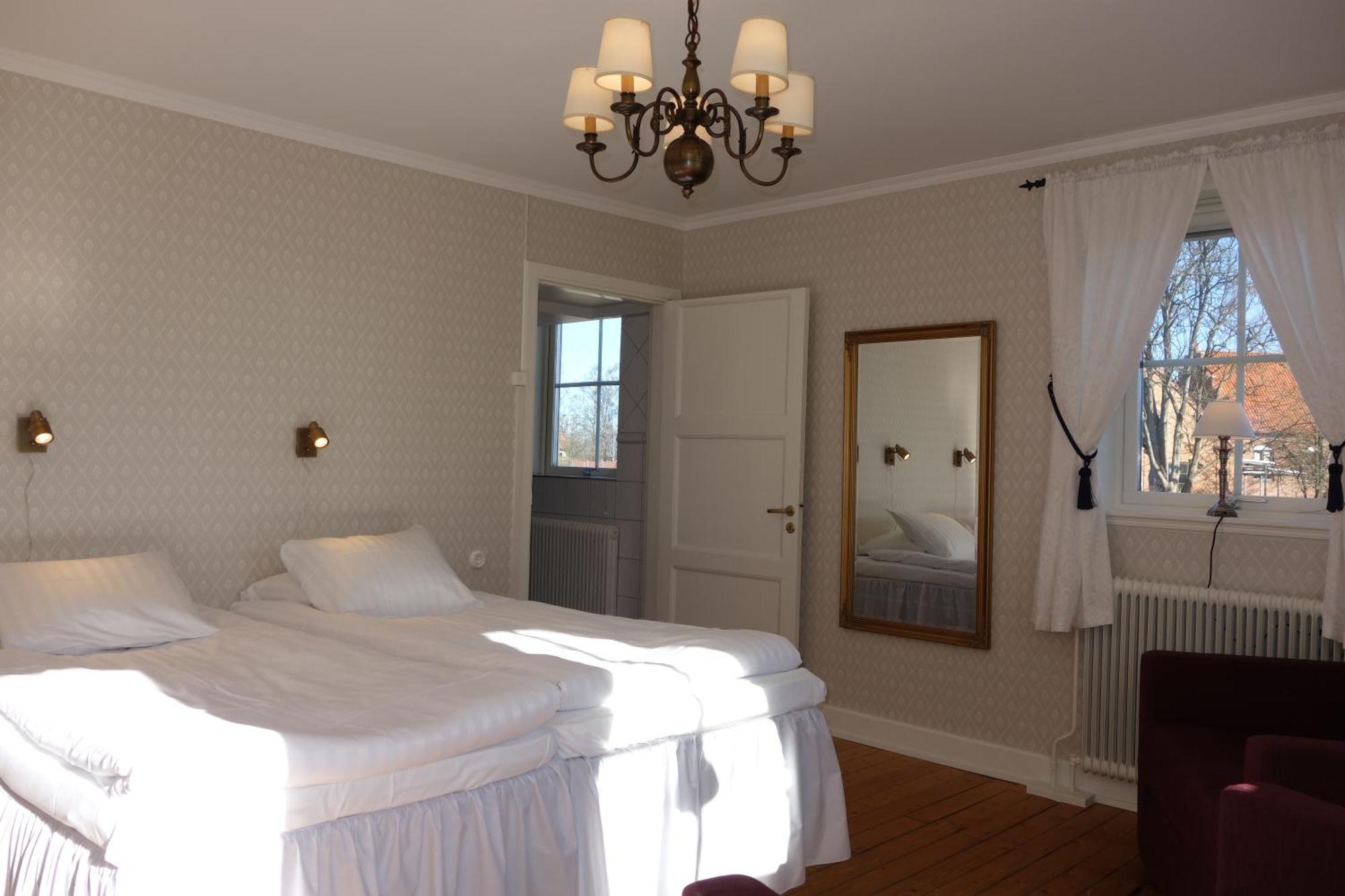 Kastanjelund Hotel Yngsjo Room photo